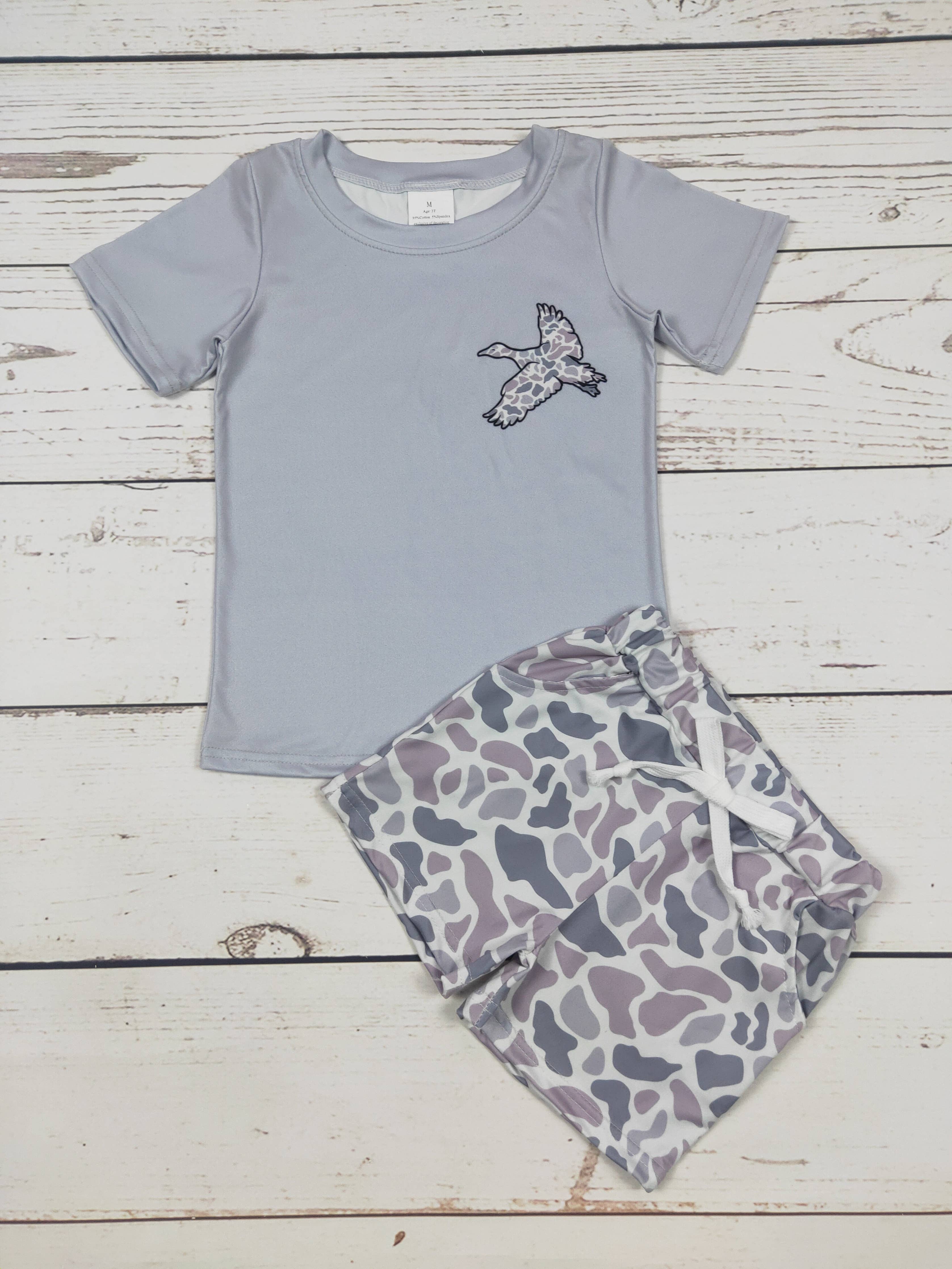 Boys Duck Camouflage Printed Shorts Set: 4T